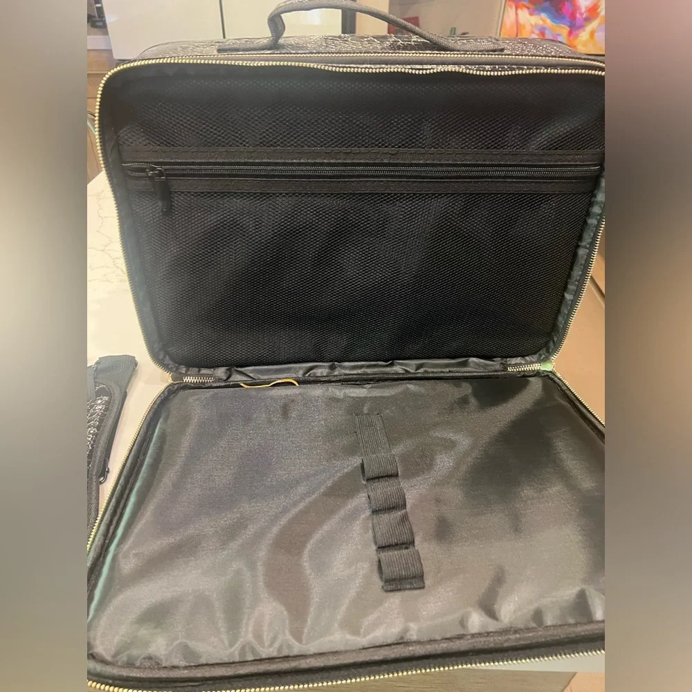 🆕 Makeup Case Travel Makeup Train Case Organizer - Picture 5 of 17